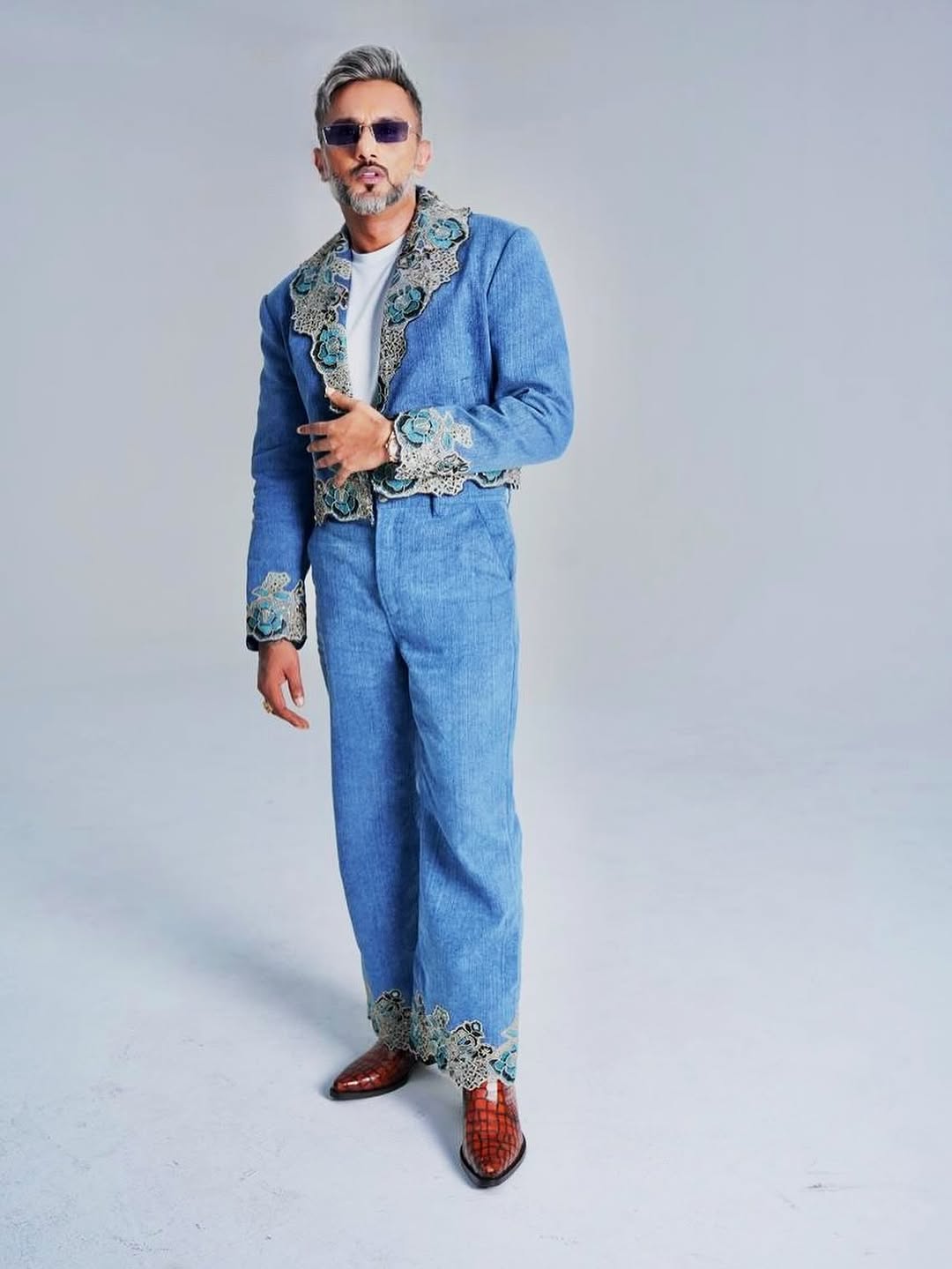 Honey Singh 51 Glorious Days Song Video Shouting 