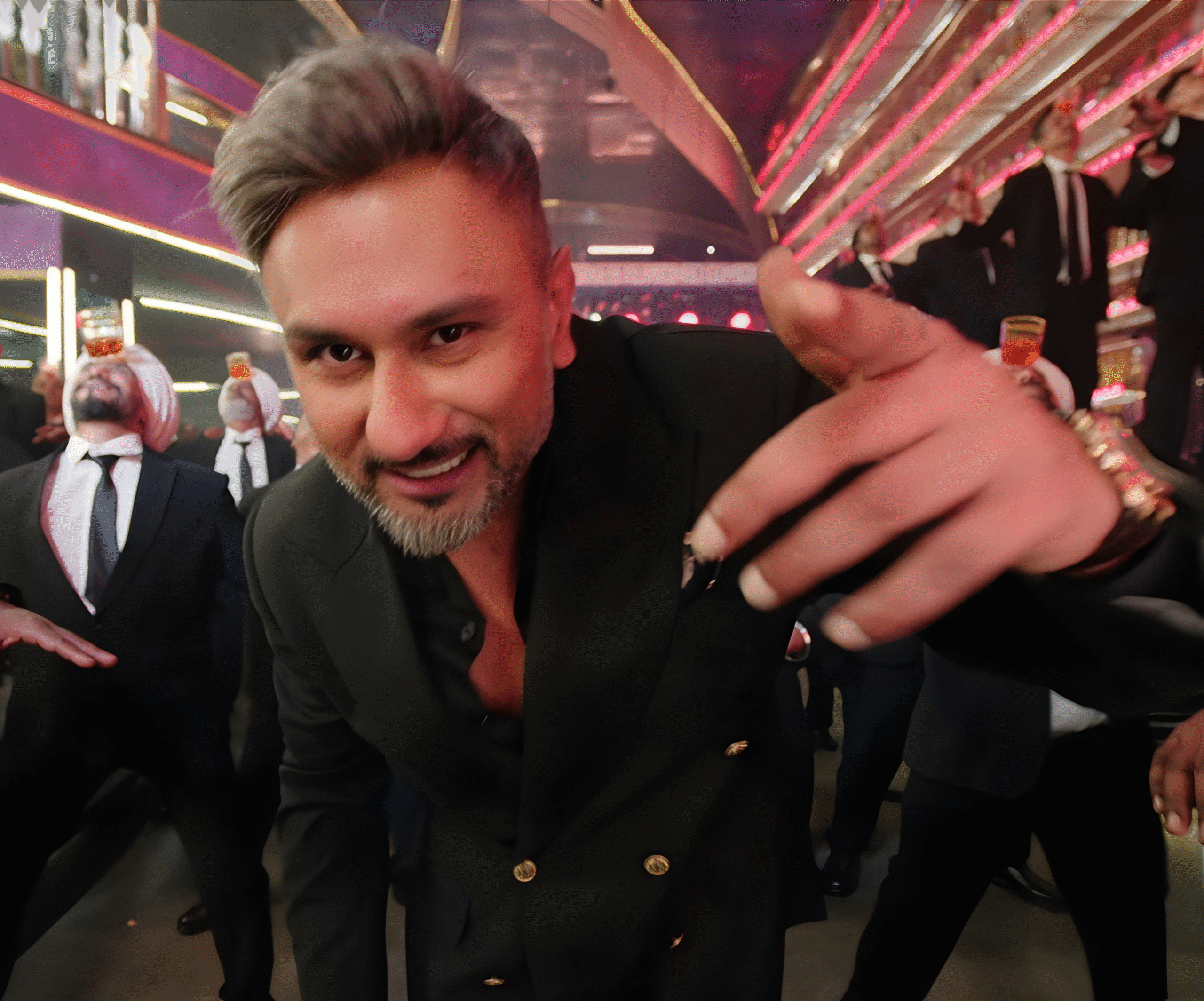 YO YO HONEY SINGH, AJAY DEVGN & RAKUL PREET SINGH BRING THE ULTIMATE WEDDING BANGER “JHOOM SHARAABI” FROM DE DE PYAAR DE 2 – SONG OUT TOMORROW!